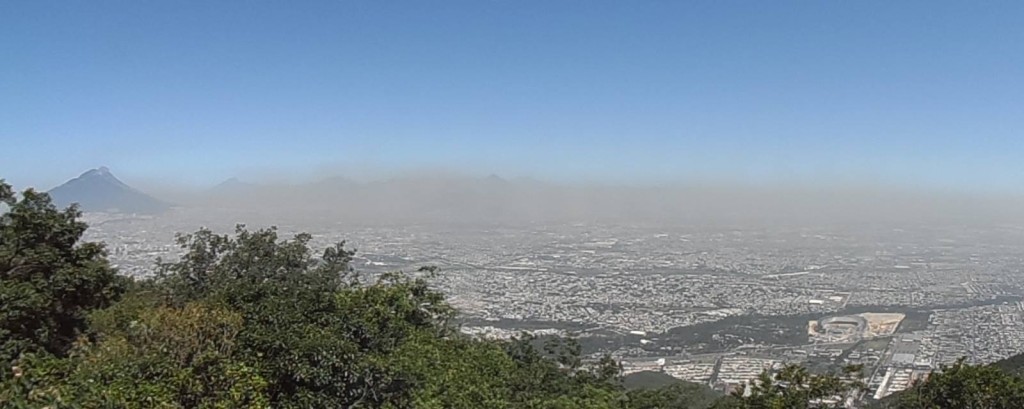 Monterrey Contaminación. Foto Armando Torres