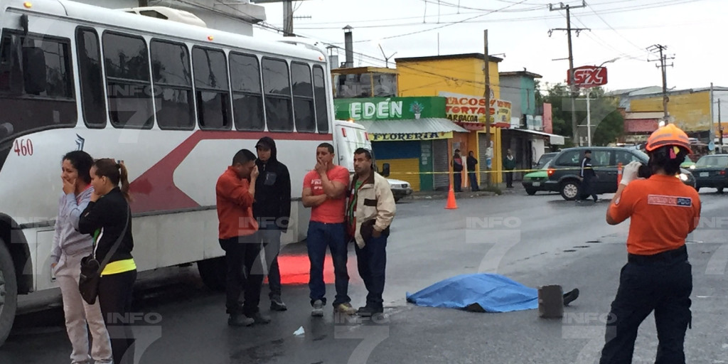 Atropello de dos mujeres en Apodaca. Foto INFO7